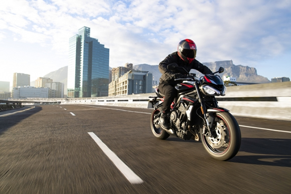 2020年モデル 新型STREET TRIPLE R LOW 発表